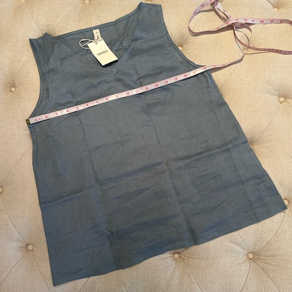 NWT Blue Linen Sleeveless V Neck Tank Top - Size S - Picture 2 of 5